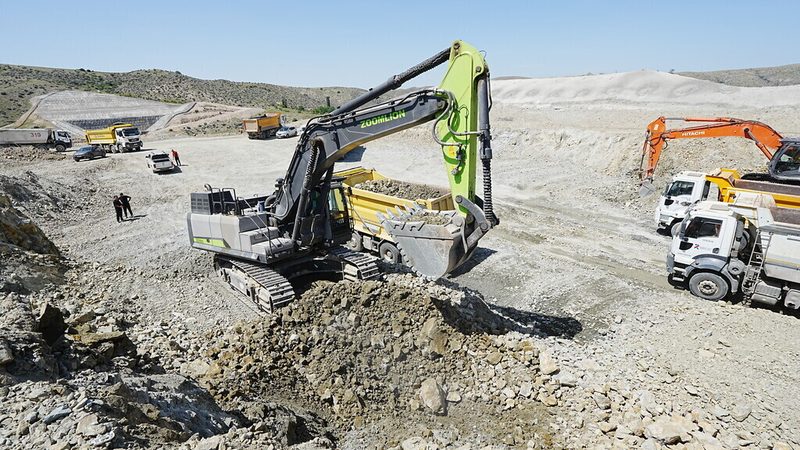 北京压路机在公路路基压实中的应用解析
